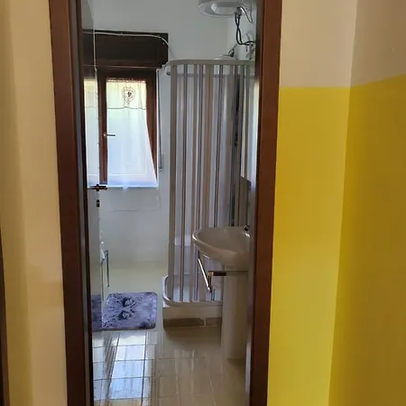 2 Stanze Con Cucina E Bagno 65mq *
